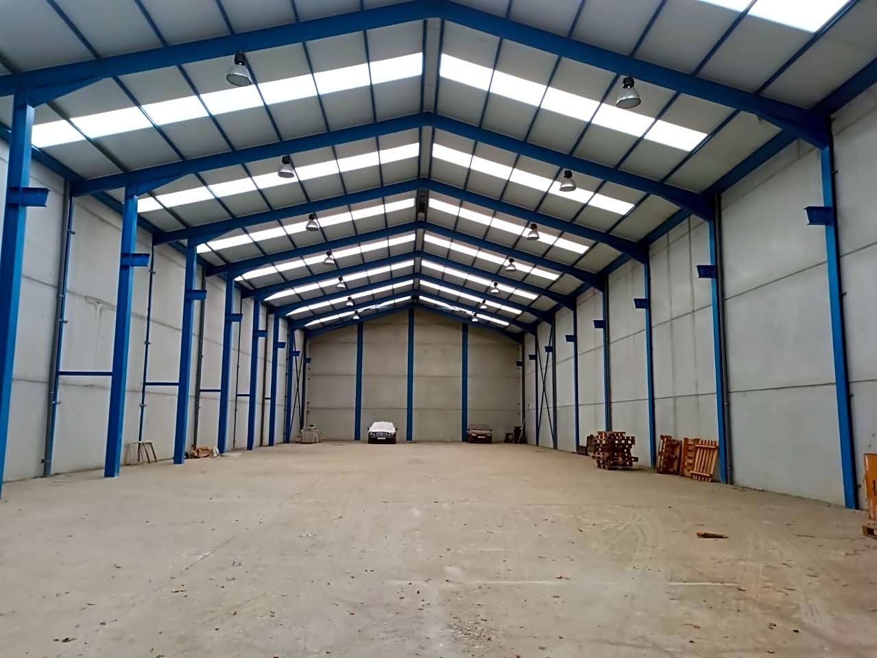 Vista exterior de Nau industrial de lloguer en Camargo