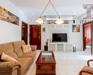Living room of Flat for sale in  Sevilla Capital  with Air Conditioner and Storage room