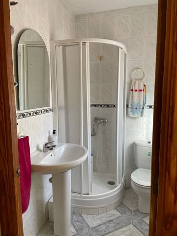 Casa adosada en Venta en Montejícar