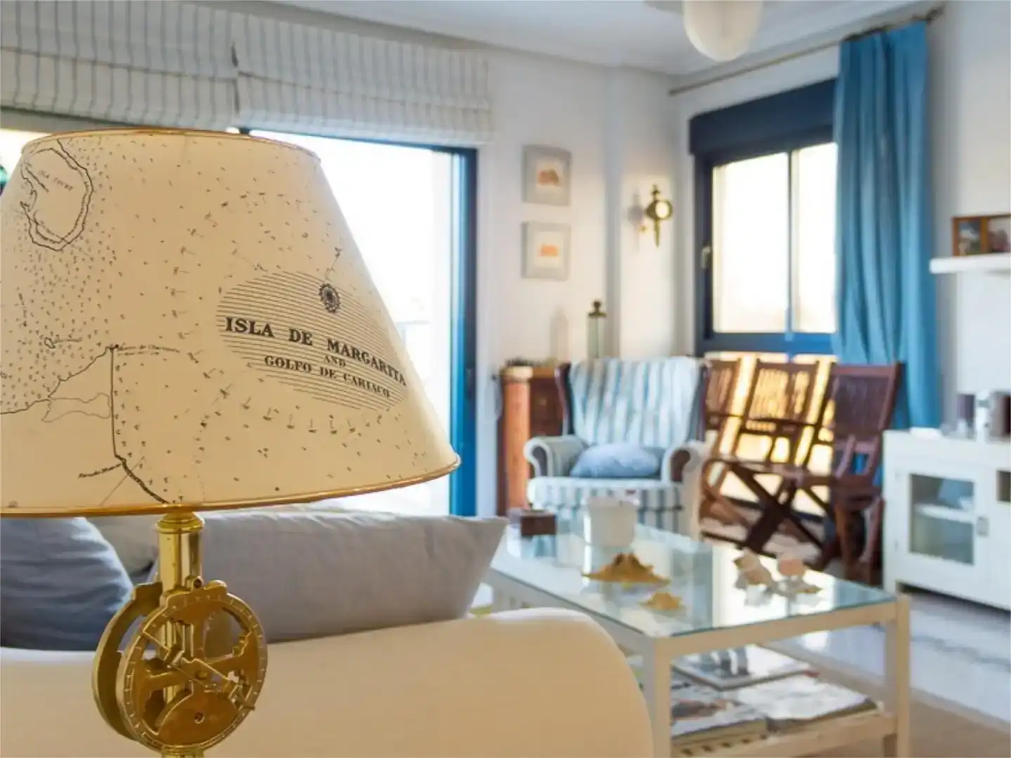 Wohnzimmer von Wohnung zum Verkauf in Torrevieja mit Klimaanlage und Schwimmbad