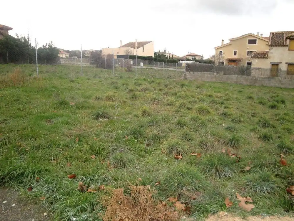 Residential land for sale in Torrecaballeros, imagen 2