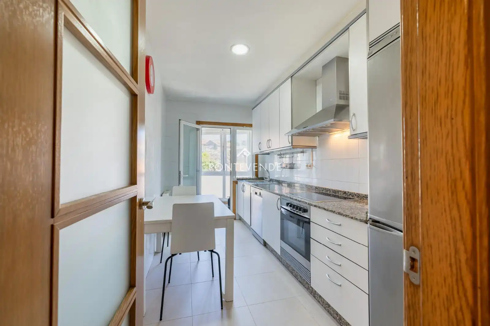 Cocina de Piso en venta en Marín con Calefacción