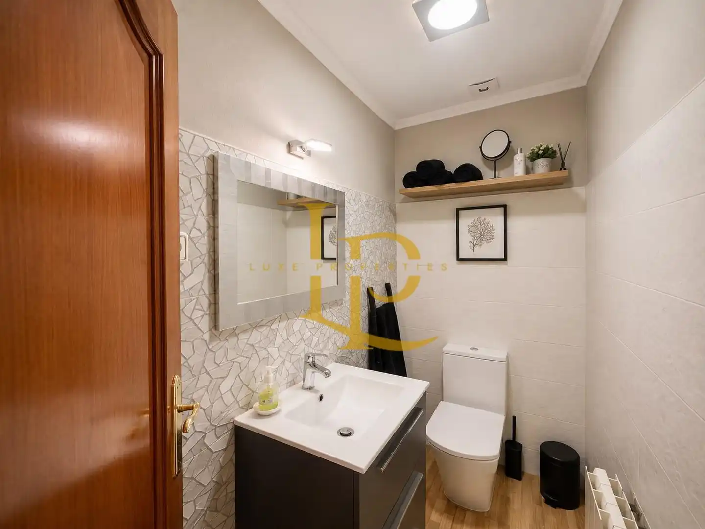 Baño de Casa adosada en venta en Castellbisbal con Aire acondicionado, Calefacción y Jardín privado