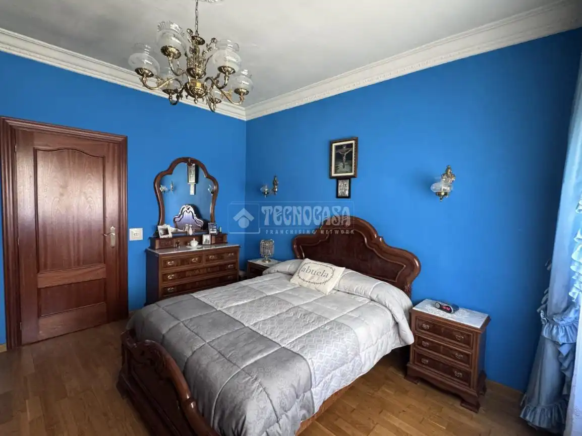 Bedroom of Detached homes for sale in León Capital   with Heating and Parquet flooring