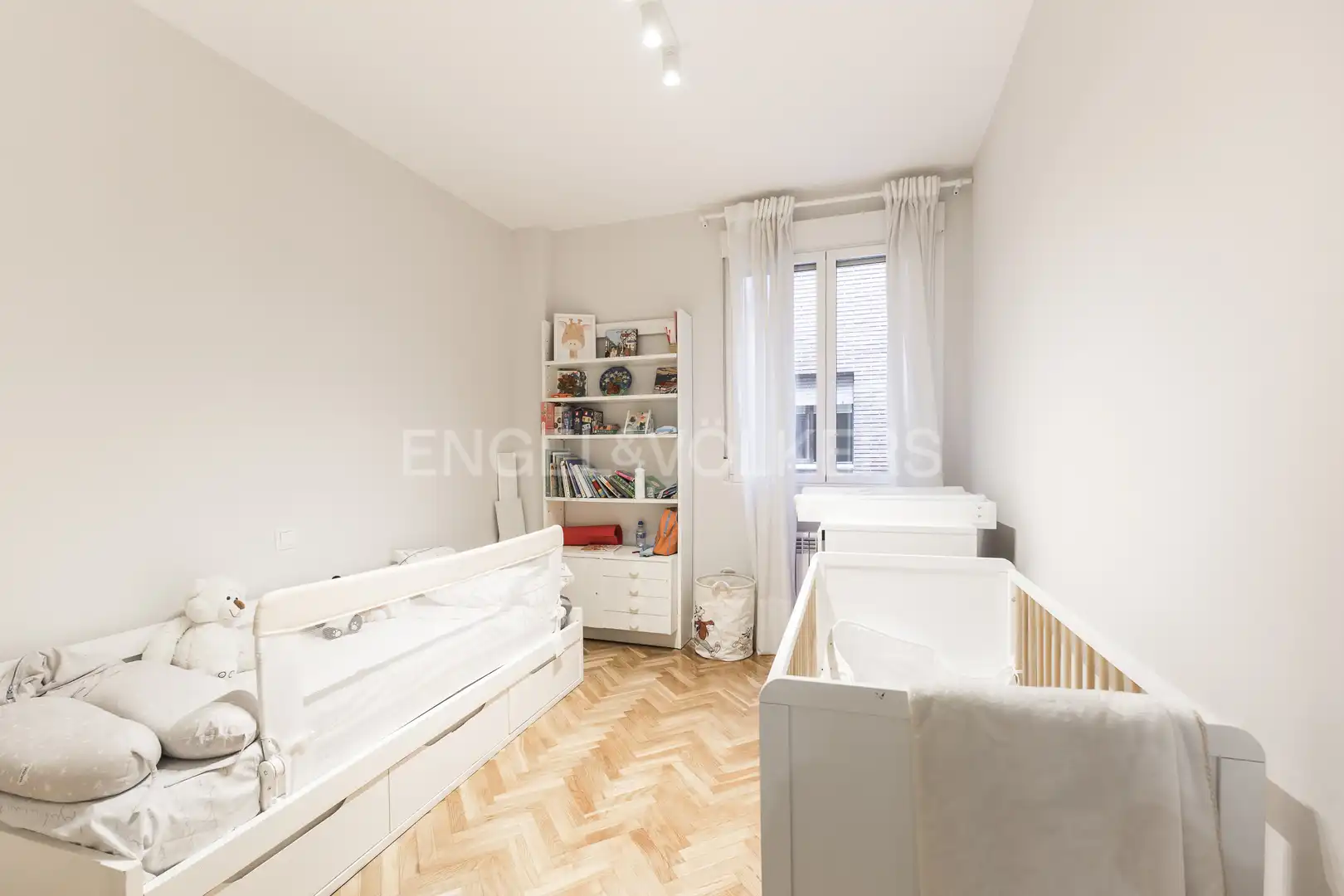 Habitación de Piso en venta en Madrid con Aire acondicionado, Calefacción y Terraza