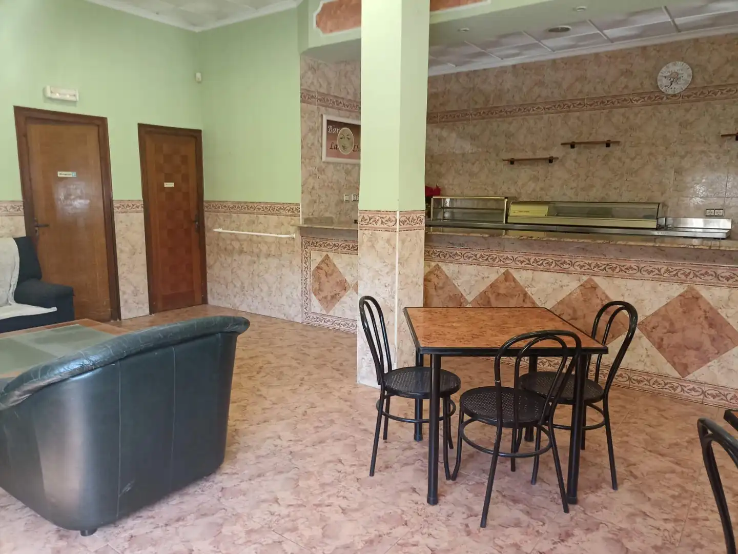 Commercial properties for sale in Benissanó  with Air Conditioner