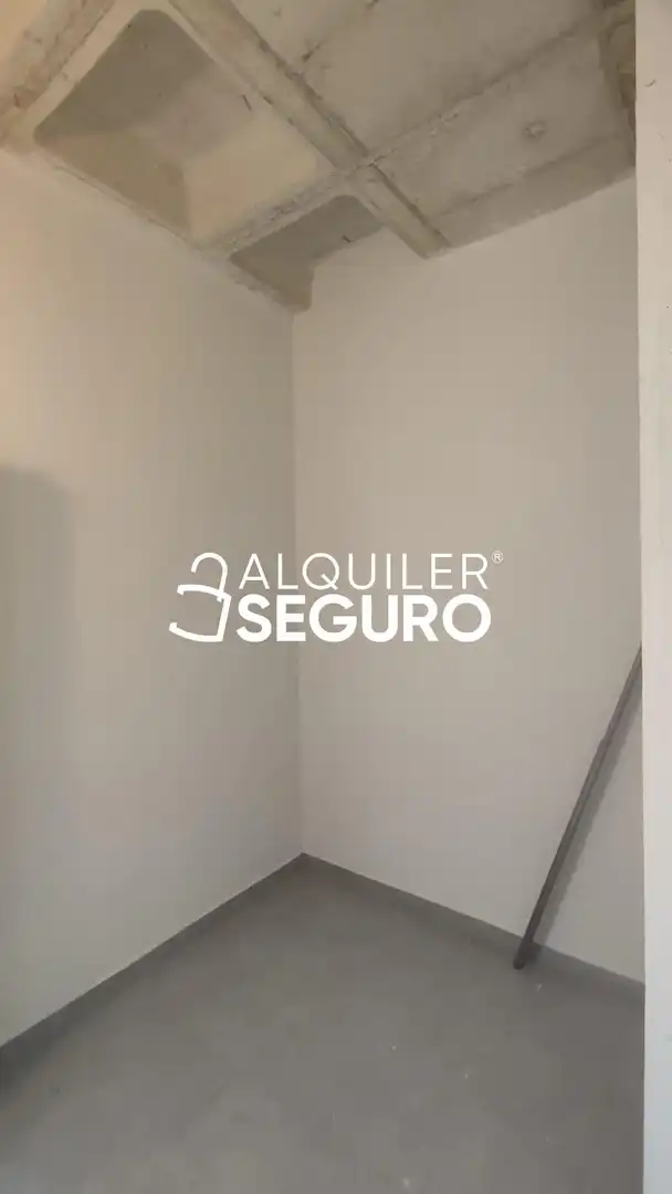 Dormitori de Pis de lloguer en Tres Cantos amb Aire condicionat, Calefacció i Terrassa