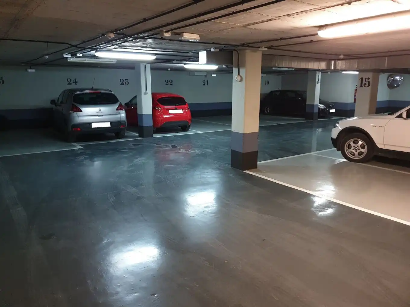 Aparcament de Garatge de lloguer en Madrid amb Alarma