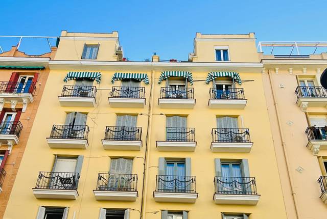 Piso en Venta en Calle PONZANO en Ríos Rosas - Nuevos Ministerios