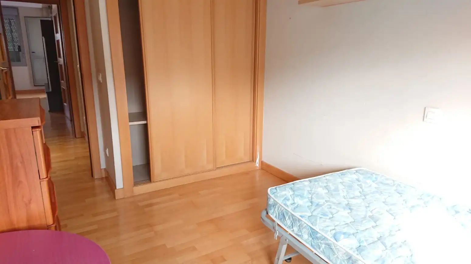 Bedroom of Flat for sale in Lardero  with Heating, Terrace and Swimming Pool