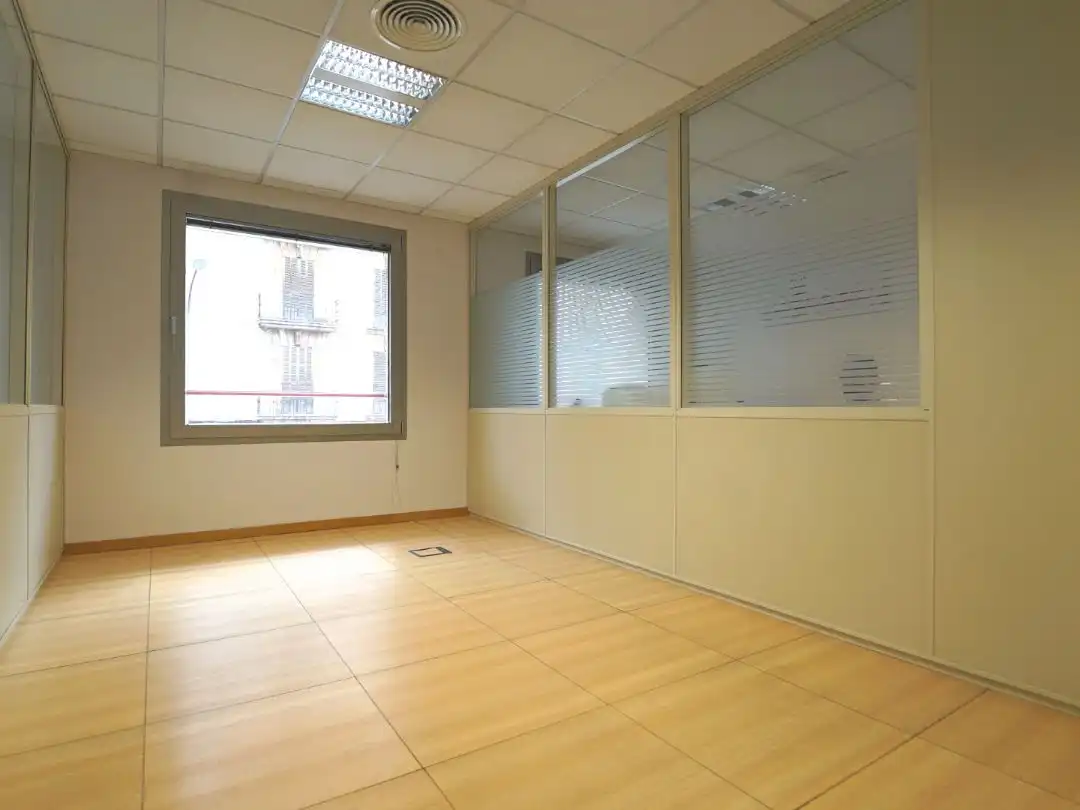Ufficio con ascensore in affitto a carrer Sindicato 67, imagen 3
