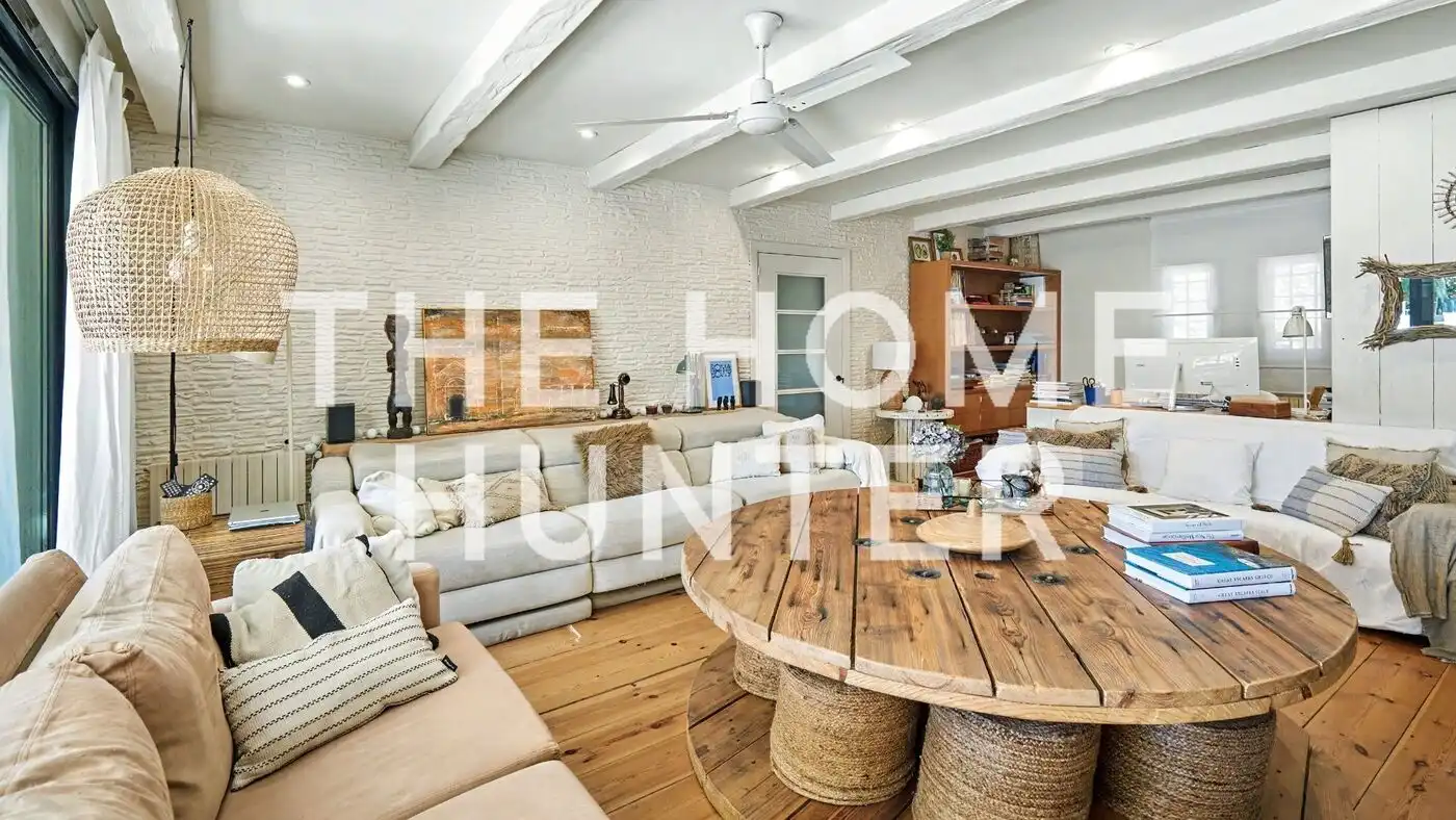 Living room of Houses for sale in Ventalló  with Air Conditioner, Heating and Private garden