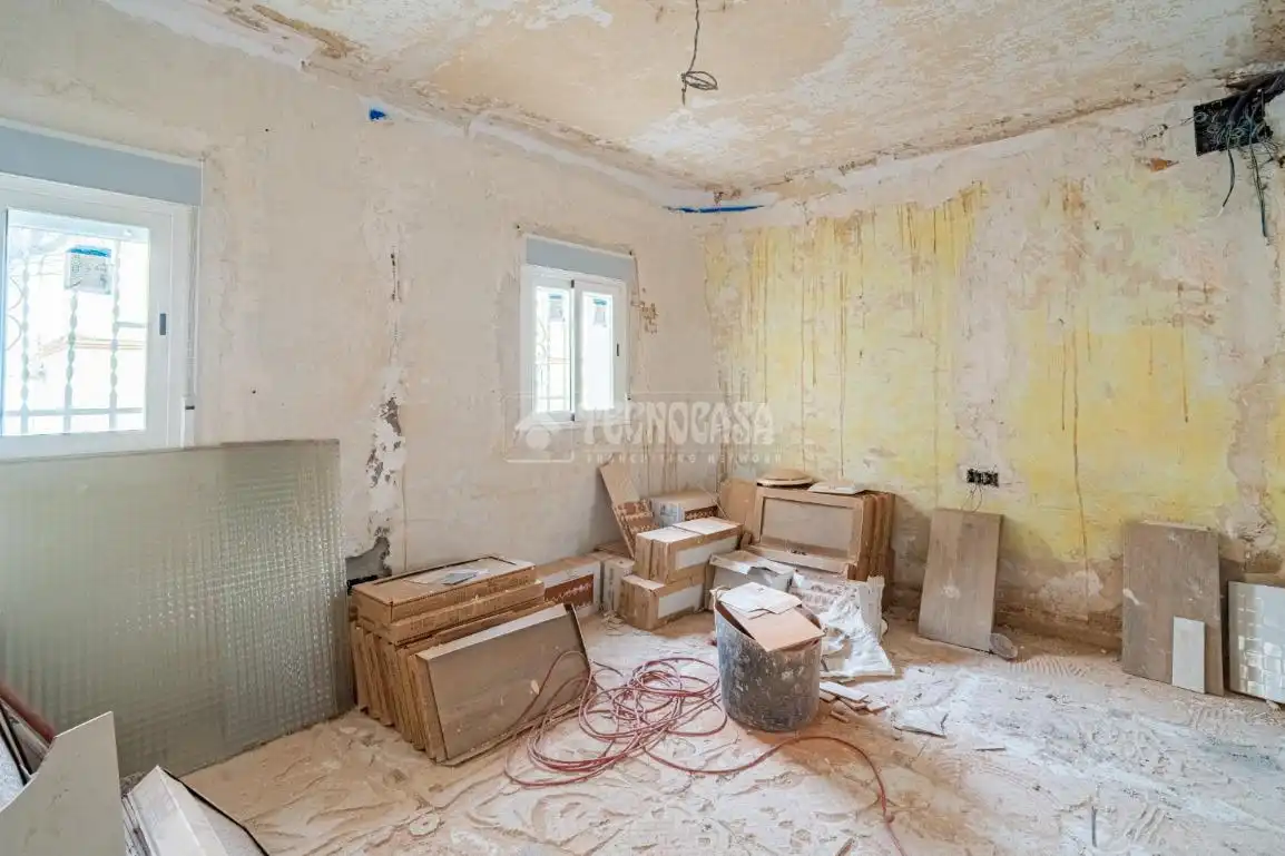 Flat for sale in Granada