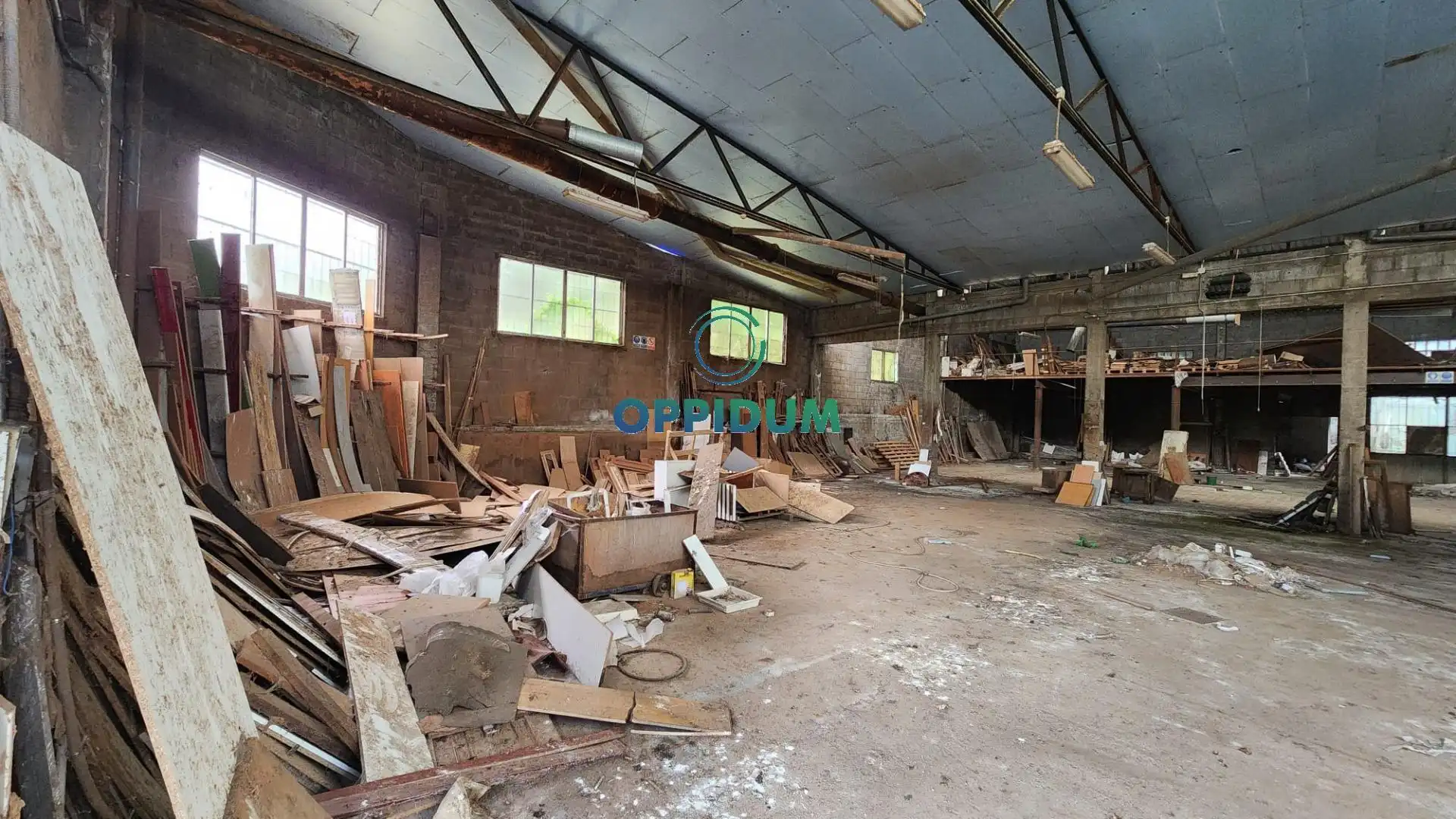 Industrial buildings for sale in Touro