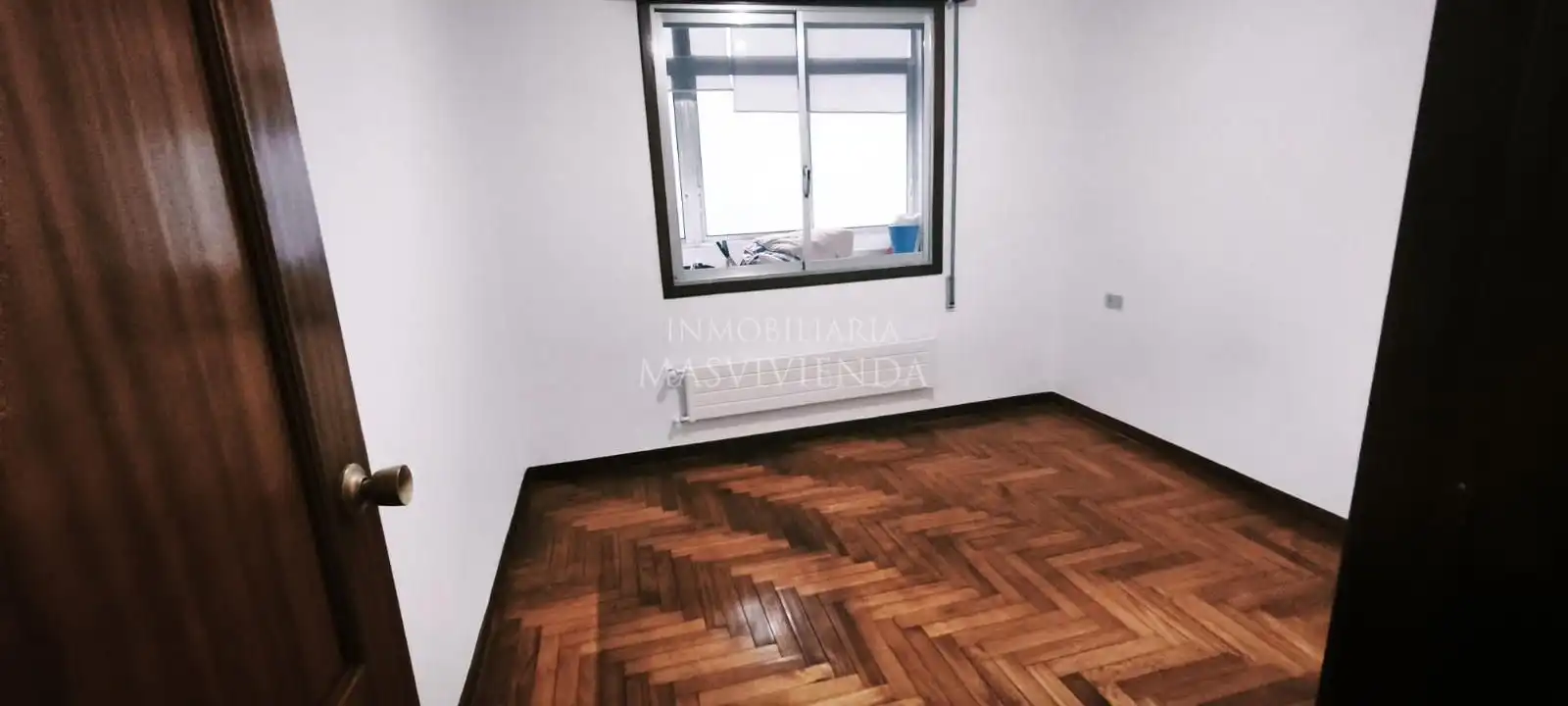 Habitación de Piso en venta en Vigo  con Calefacción, Terraza y Trastero