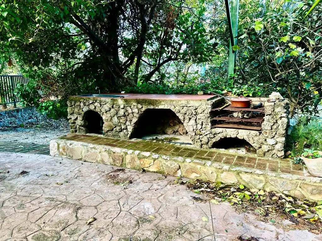 Terrassa de Finca rústica en venda en Carcabuey amb Calefacció, Traster i Piscina