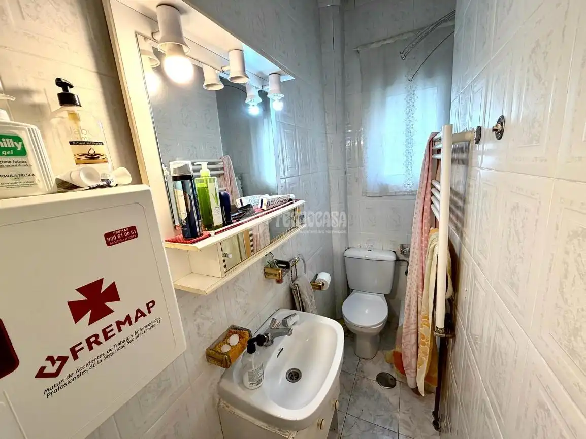 Baño de Piso en venta en Valladolid con Calefacción y Terraza