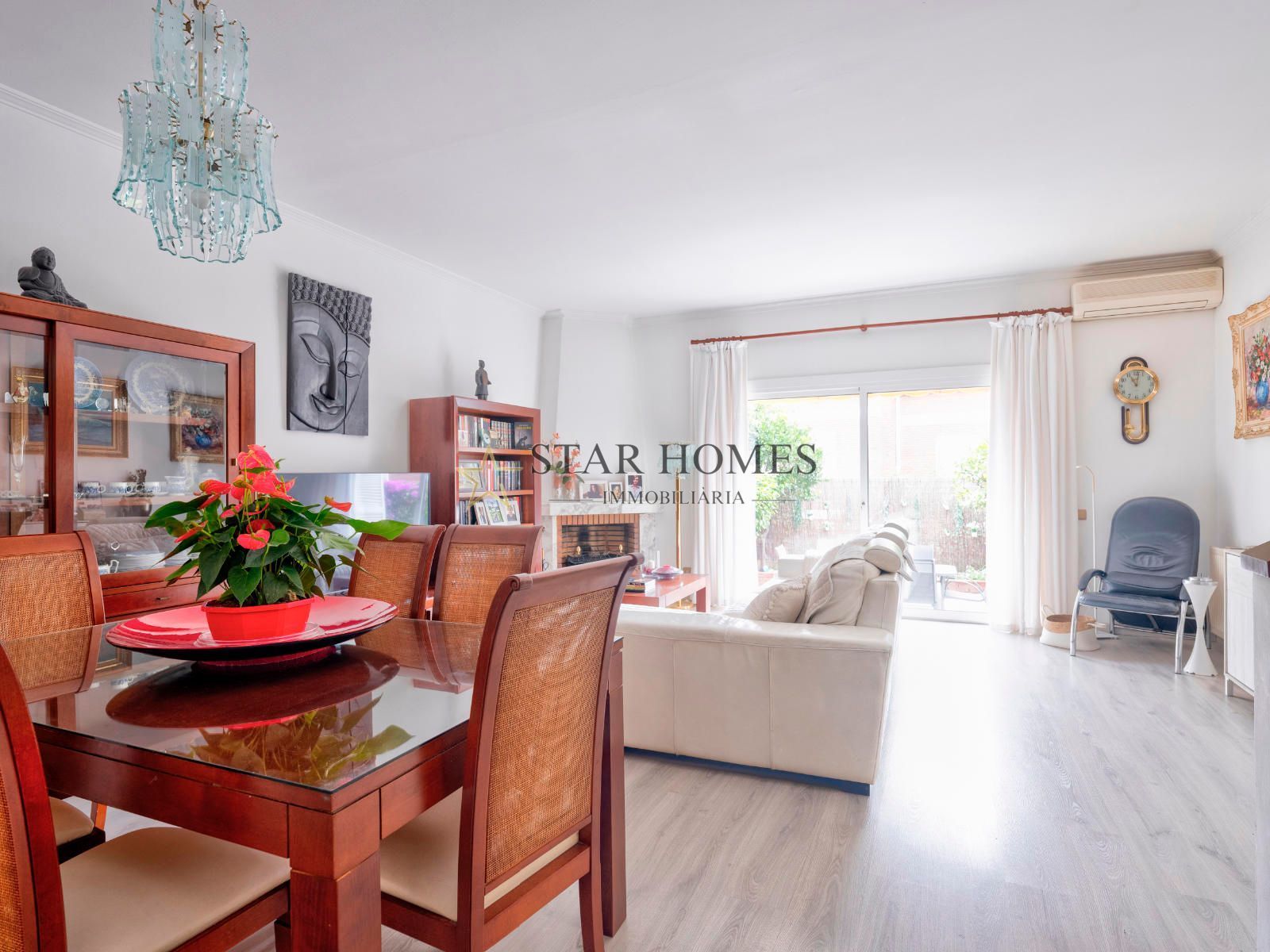Living room of Single-family semi-detached for sale in El Masnou  with Heating, Terrace and Storage room