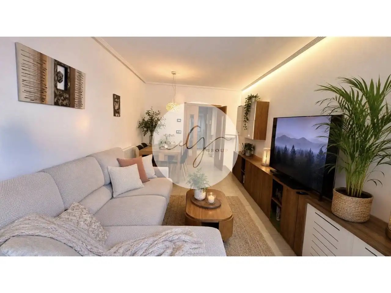 Living room of Detached homes for sale in Aldeamayor de San Martín  with Heating, Private garden and Terrace