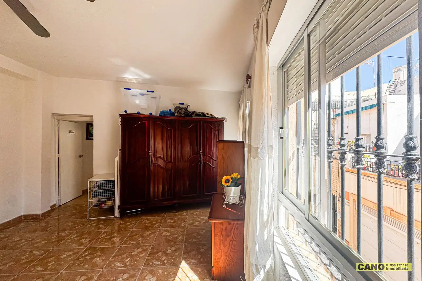 Dormitori de Casa o xalet en venda en Almería amb Terrassa