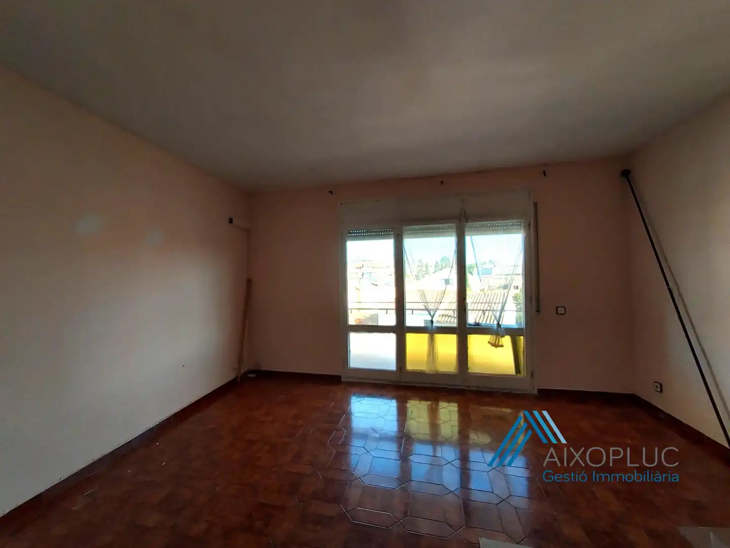 Wohnzimmer von Wohnung zur Miete in Sant Martí Sarroca