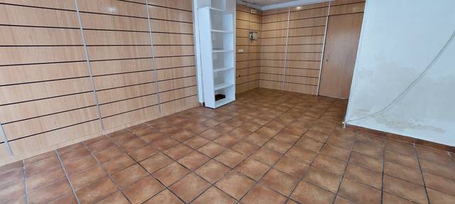 Local comercial en Alquiler en Plaza Crevillente - Antiguos Juzgados - El Asilo