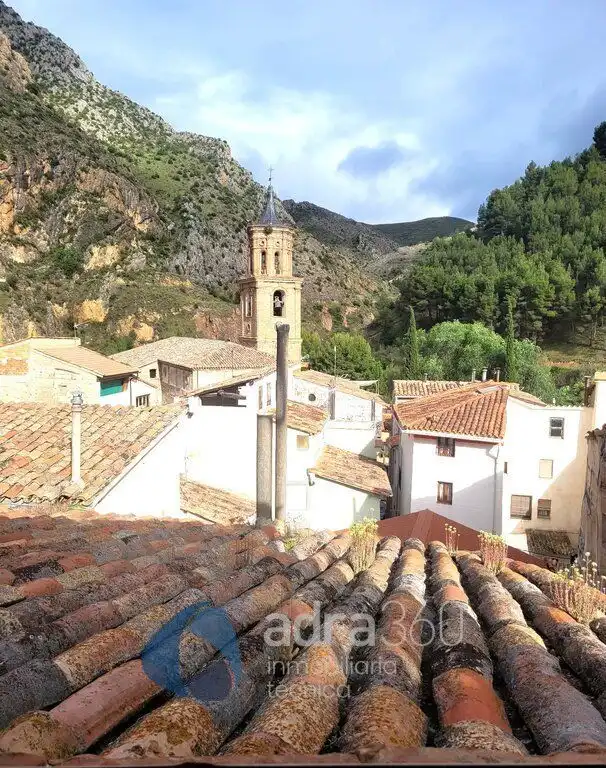 Vista exterior de Casa o xalet en venda en Arnedillo amb Calefacció, Jardí privat i Terrassa