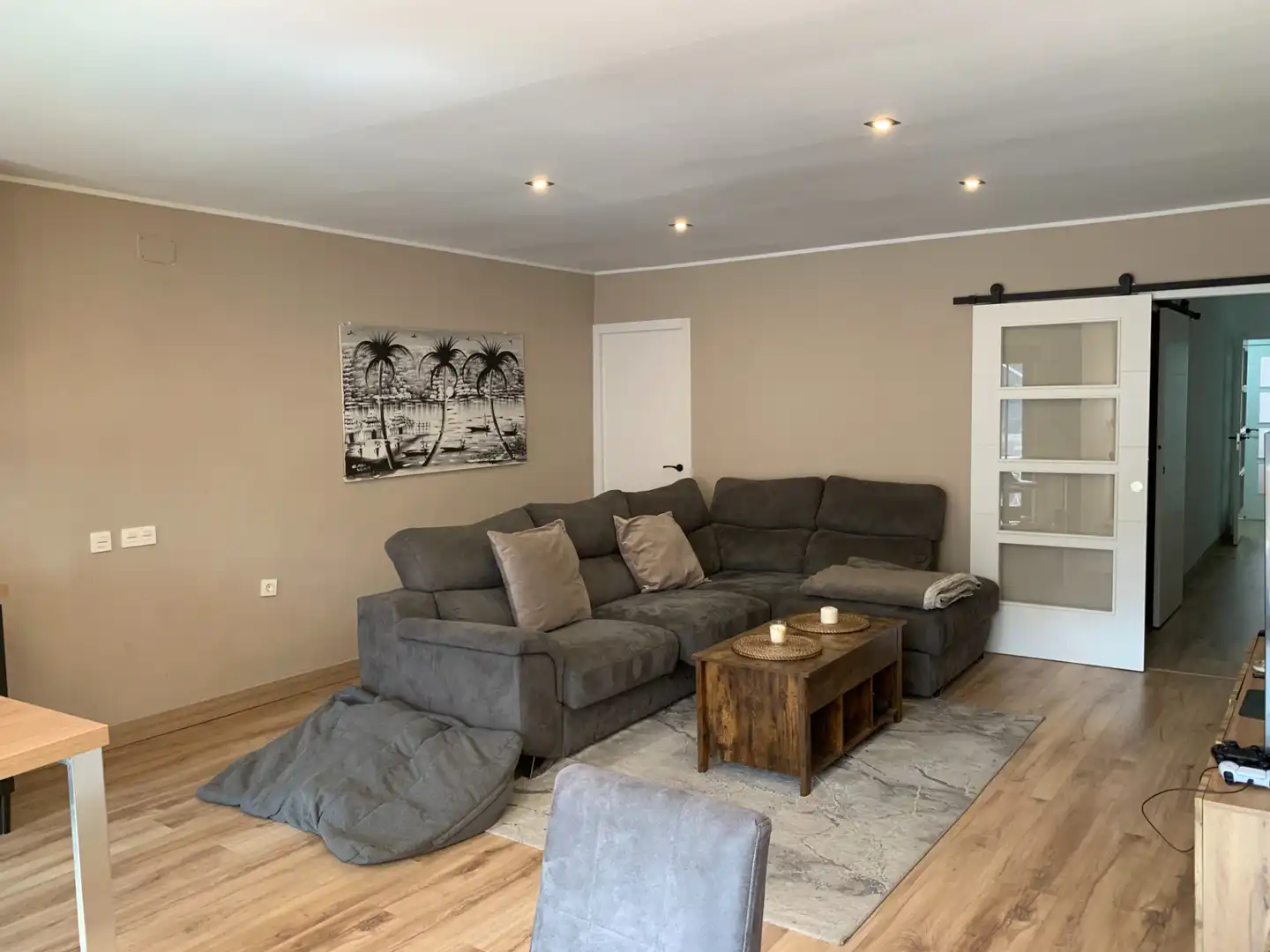 Sala d'estar de Casa o xalet en venda en Vallirana amb Aire condicionat, Calefacció i Jardí privat