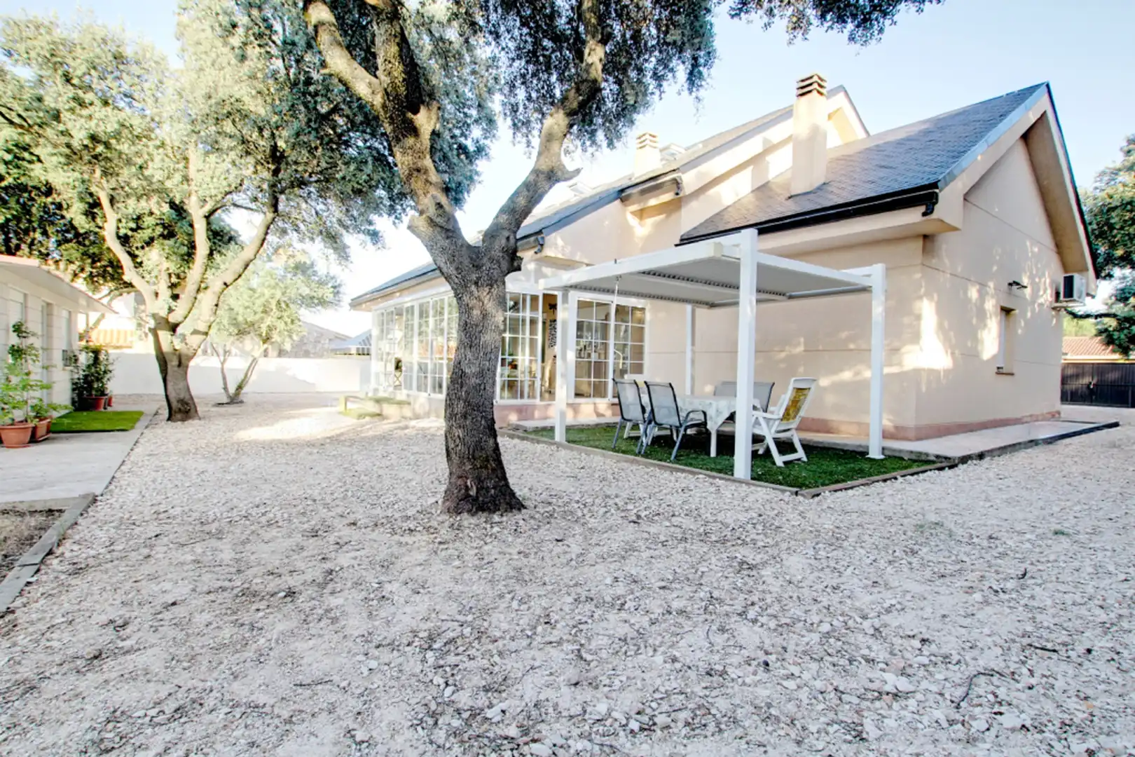 Terrassa de Casa o xalet en venda en Nuevo Baztán amb Aire condicionat, Calefacció i Jardí privat