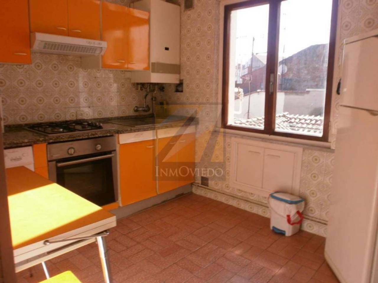Kitchen of Flat for sale in Oviedo   with Heating and Furnished
