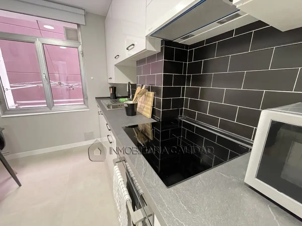 Kitchen of Flat for rent in Burgos  with Heating and Furnished