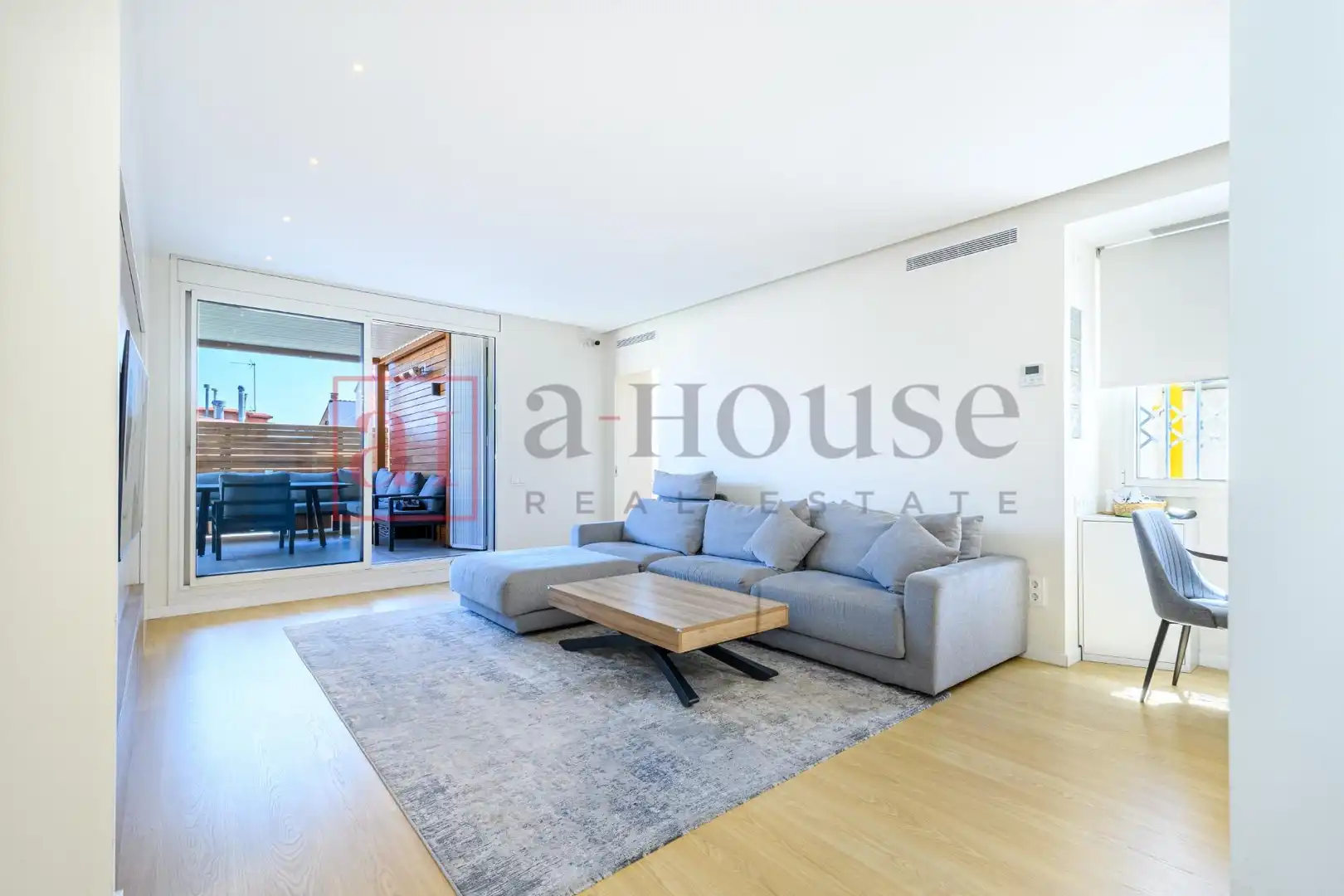 Attique avec piscine à vendre à Carrer de Calàbria, imagen 8