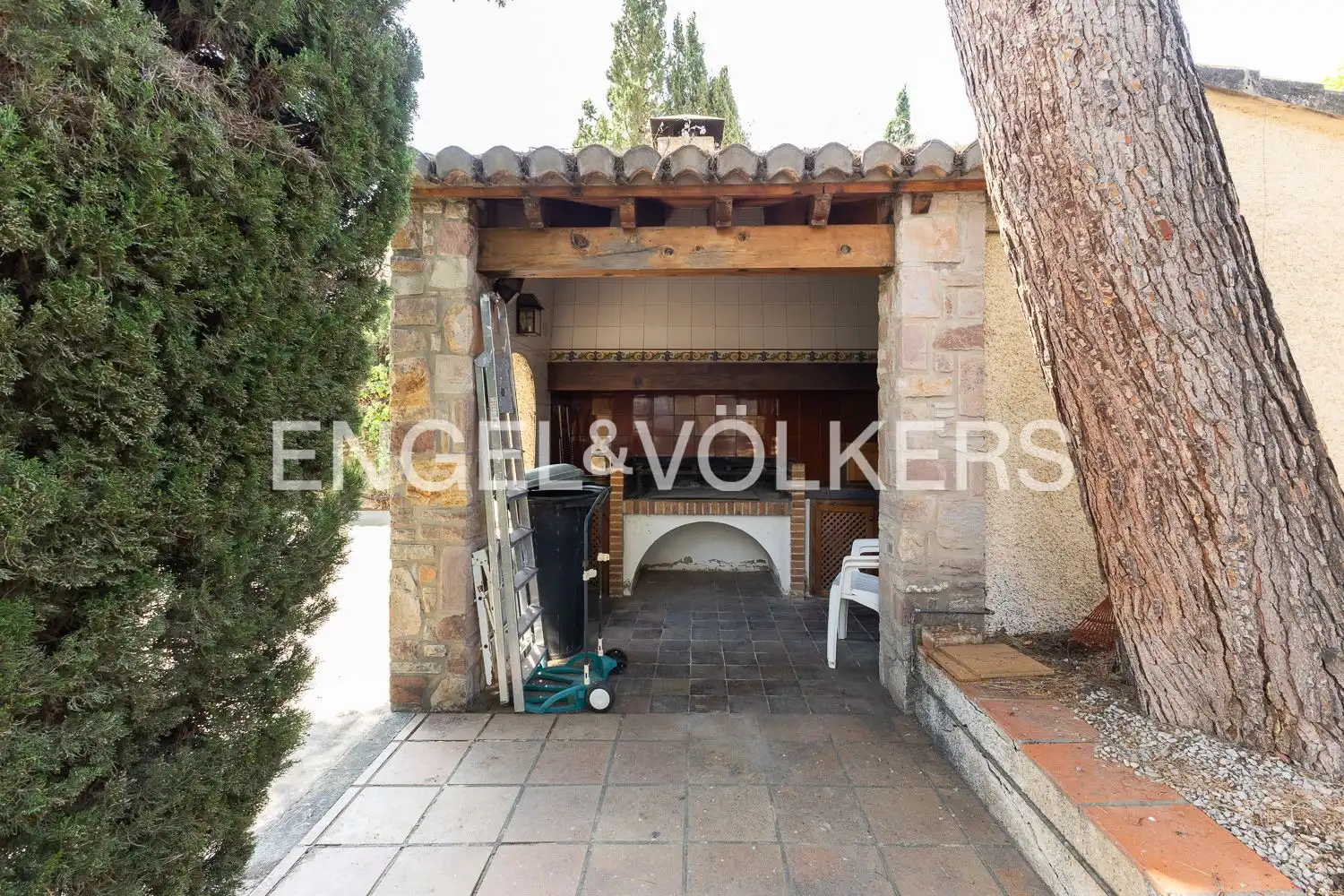 Terrassa de Casa o xalet en venda en Náquera amb Calefacció, Jardí privat i Terrassa
