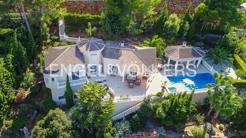 Haus mit Garten zum Verkauf in Valls del Vinalopo