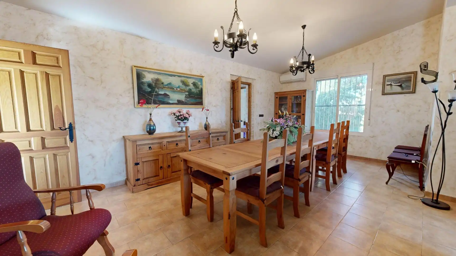 Menjador de Casa o xalet en venda en Orihuela amb Jardí privat, Terrassa i Traster