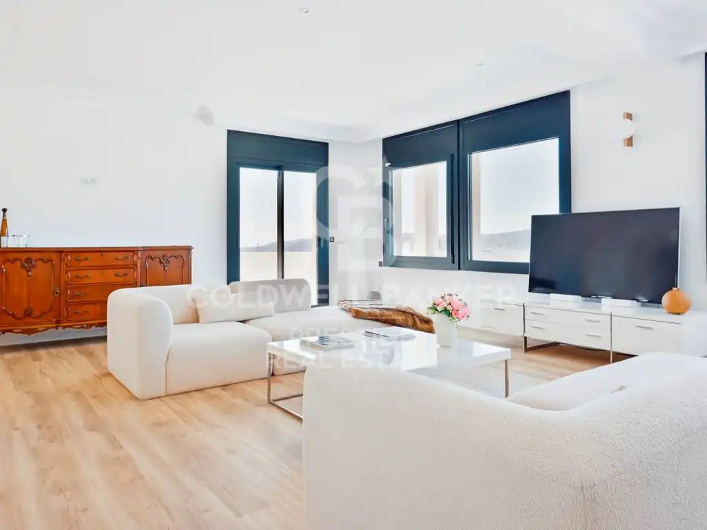 Living room of Houses for sale in Esplugues de Llobregat