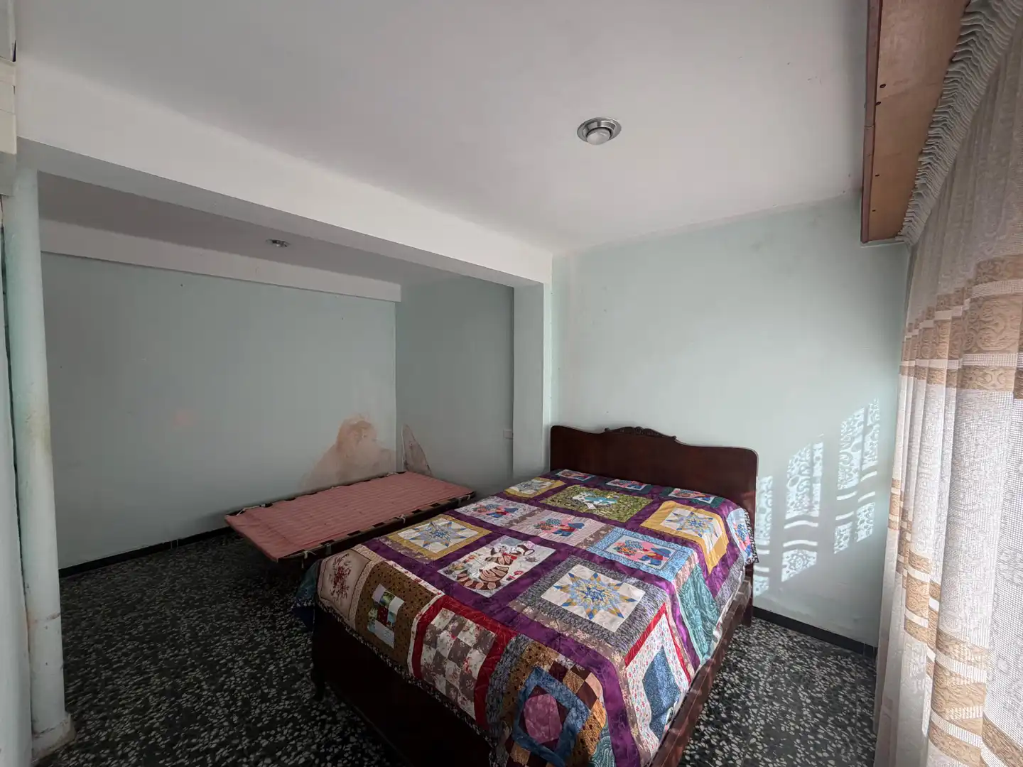Habitación de Casa adosada en venta en Cambrils con Terraza, Amueblado y Horno