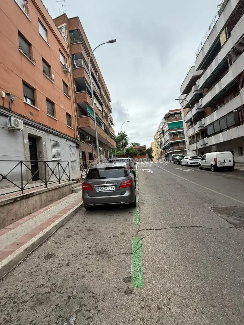 Parking de Piso en venta en Madrid con Calefacción y Terraza