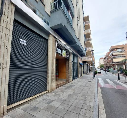 Local comercial en Alquiler en AVENIR  en Valls