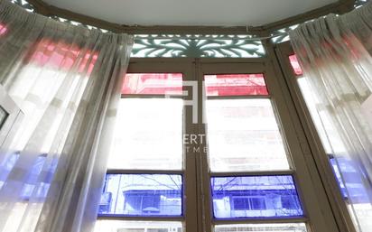 Vista exterior de Pis en venda en  Barcelona Capital amb Calefacció, Terrassa i Traster
