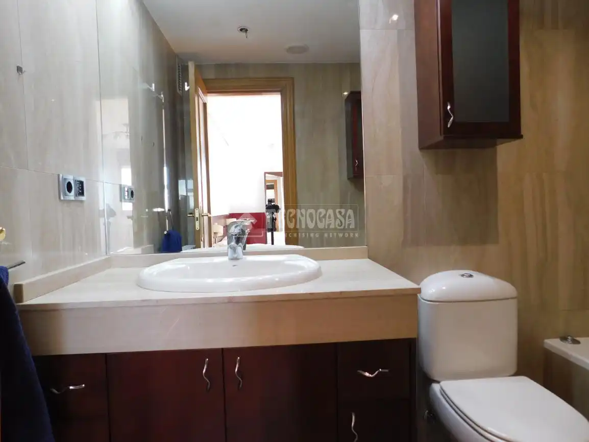 Baño de Ático en venta en Zaragoza con Aire acondicionado, Calefacción y Terraza