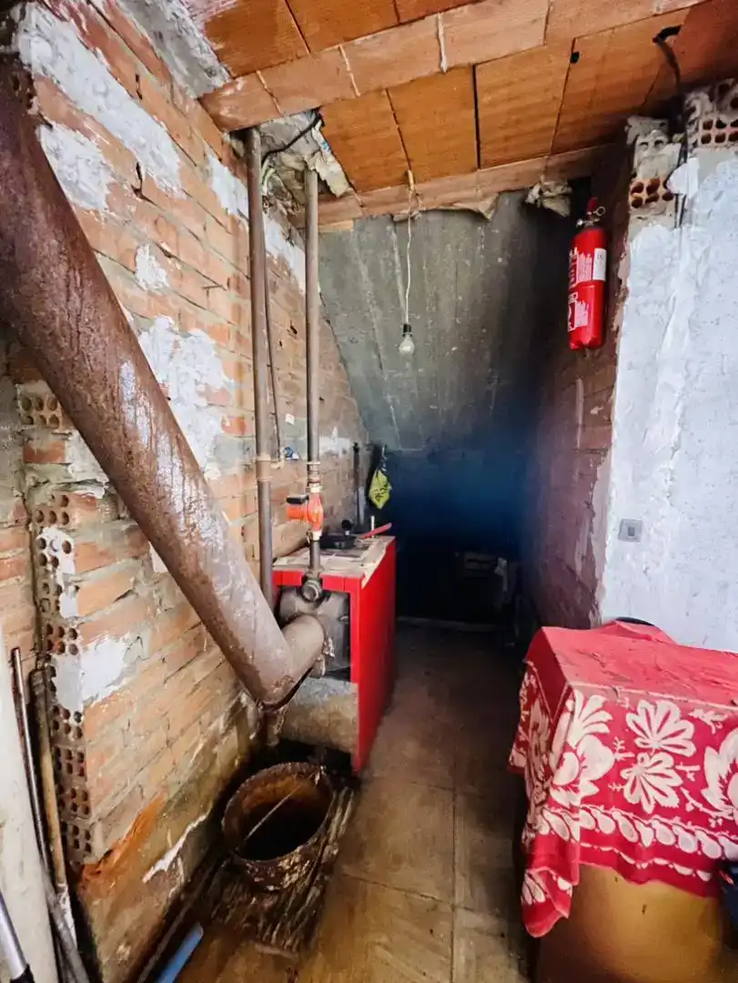 Casa adosada en venda en La Bañeza  amb Traster