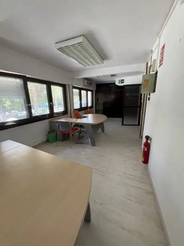 Büro zur Miete in Carrer Reis Catòlics, imagen 9
