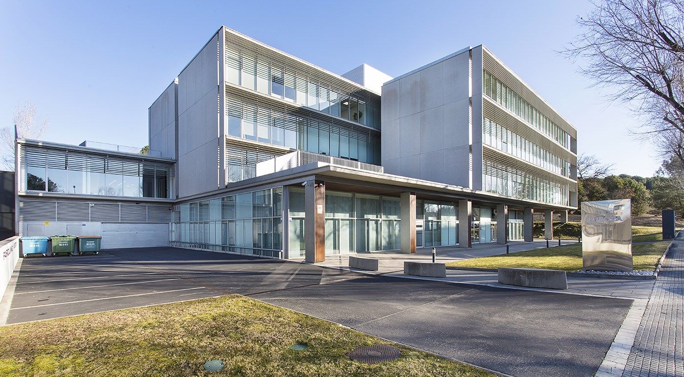 Exterior view of Office for rent in Sant Cugat del Vallès  with Air Conditioner and Heating