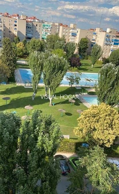Piscina de Pis en venda en Móstoles amb Piscina comunitària