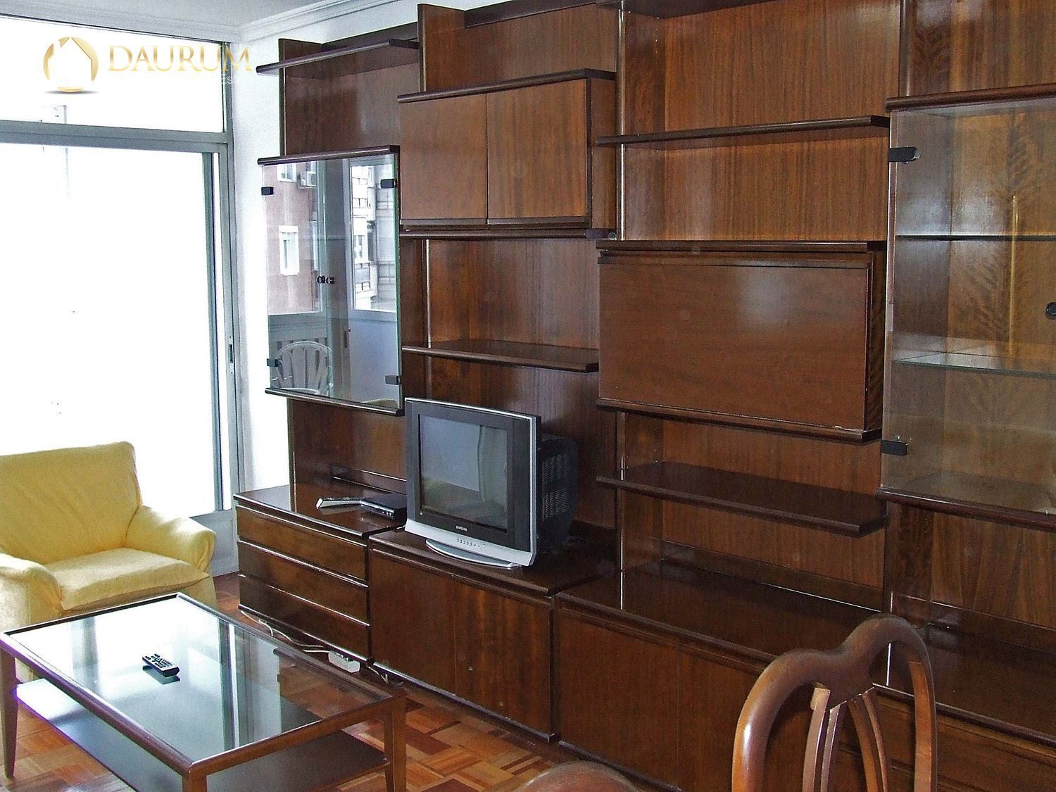 Living room of Flat for sale in  Madrid Capital  with Air Conditioner, Heating and Terrace