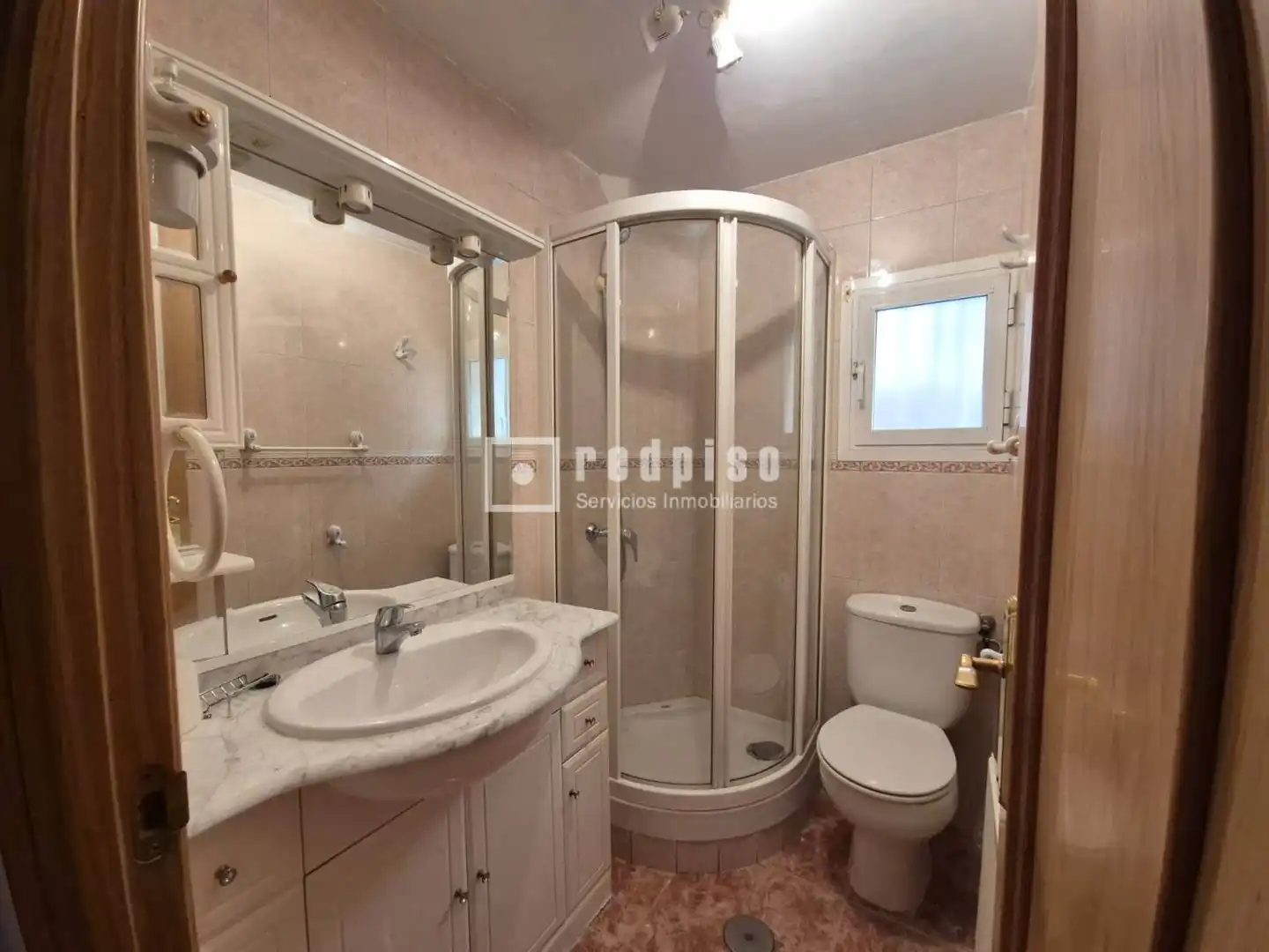 Bany de Pis en venda en Madrid amb Calefacció i Terrassa