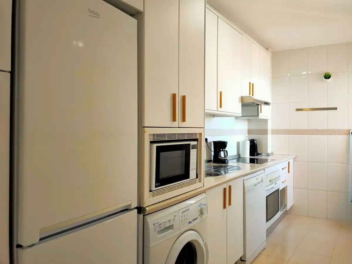Cocina de Ático en venta en Fuengirola con Aire acondicionado, Amueblado y Piscina comunitaria