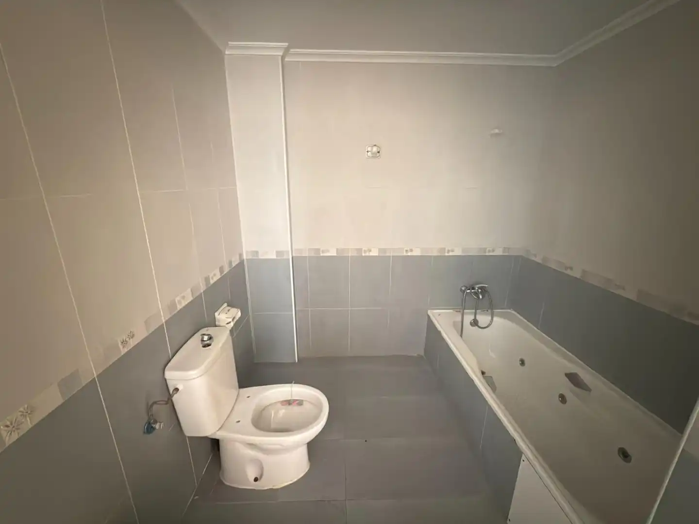 Bathroom of Flat for sale in Albatera