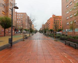 Vista exterior de Pis en venda en Coslada amb Terrassa i Piscina